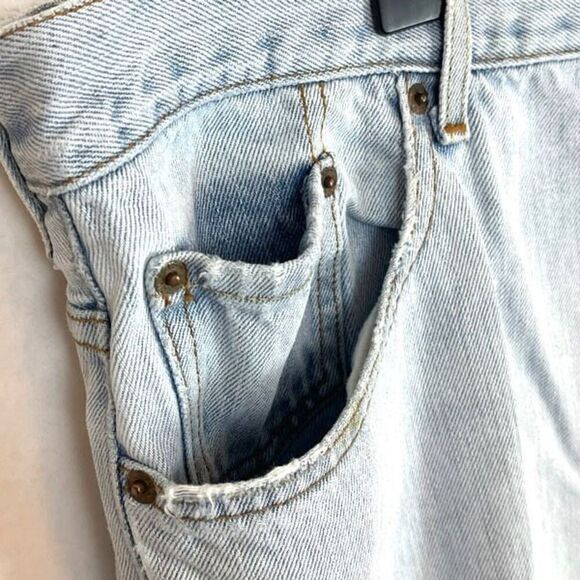 Levi's 505 Jeans Men's W40 L30 Blue Denim Regular Fit Straight Leg Light Wash - Picture 6 of 16